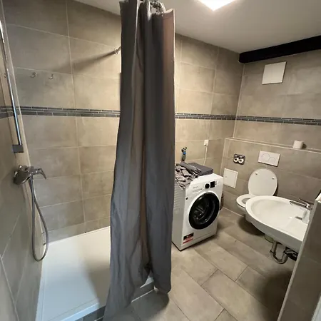 Monteurszimmer Renix Heilbronn Проживание в семье *